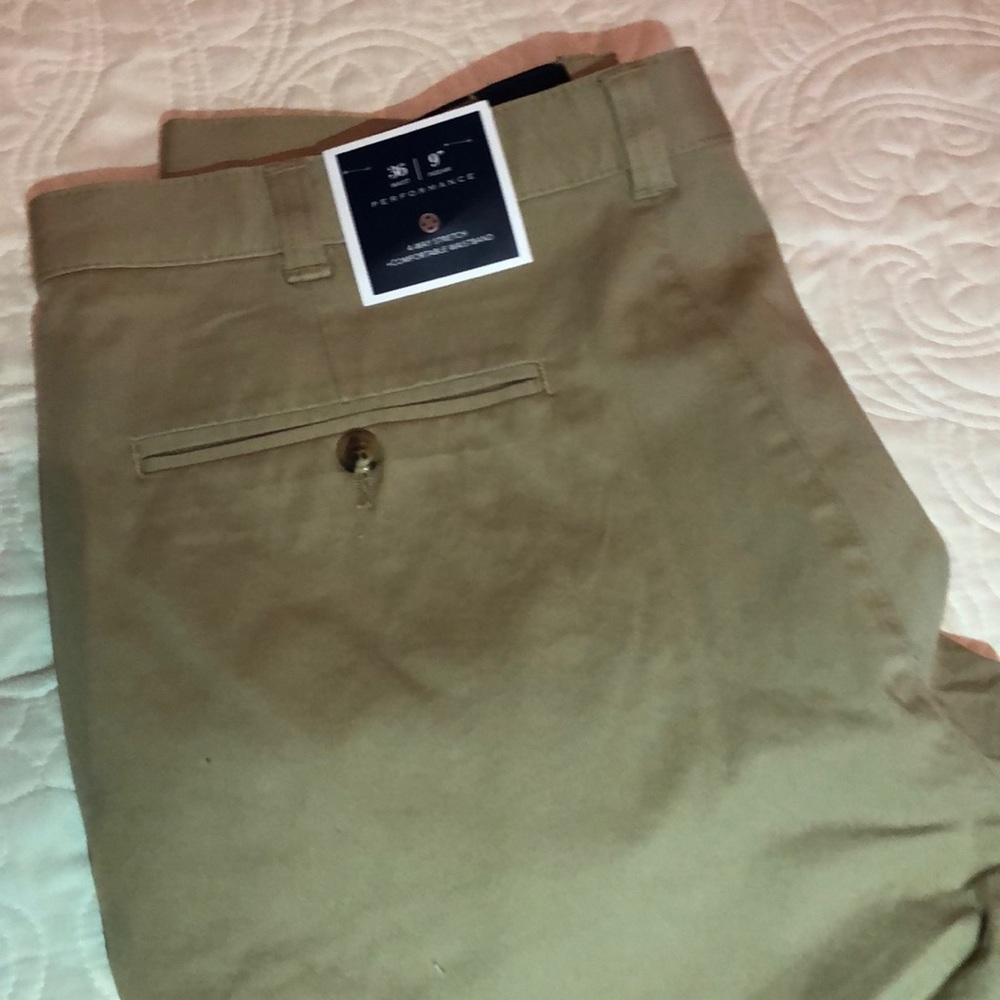 🌟NWT khaki shorts